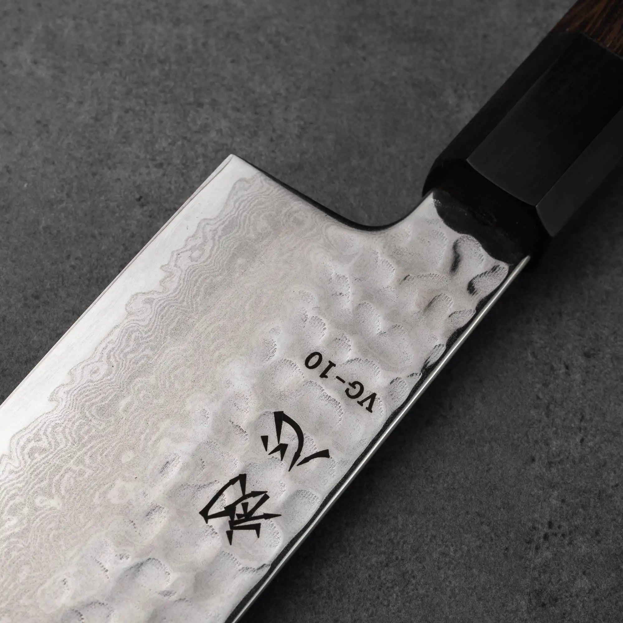 SANTOKU - VG-10 - Damaszk - Wenge - 180 mm