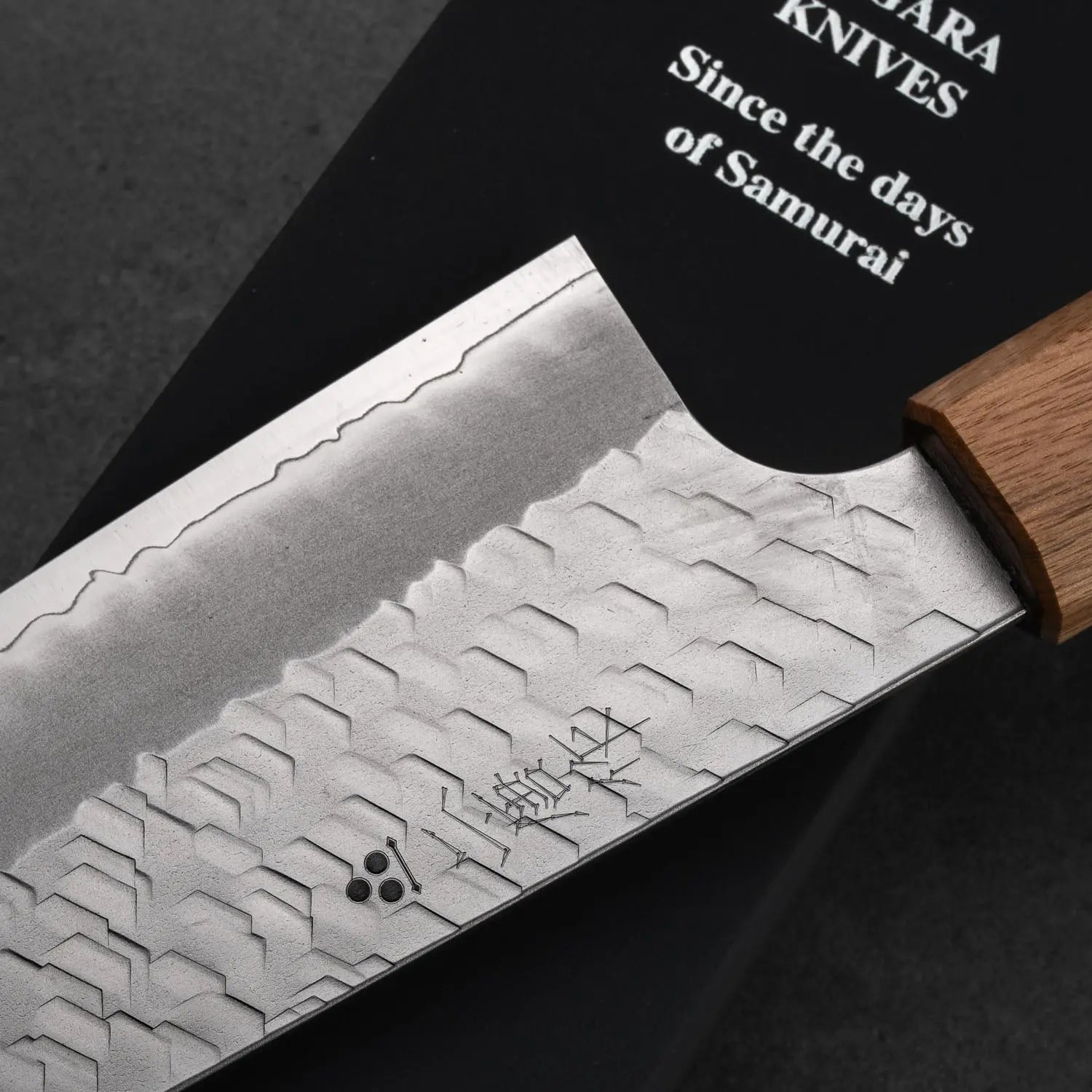 Santoku - Tsuchime - SG2 - 165mm Raktáron diófa markolattal.