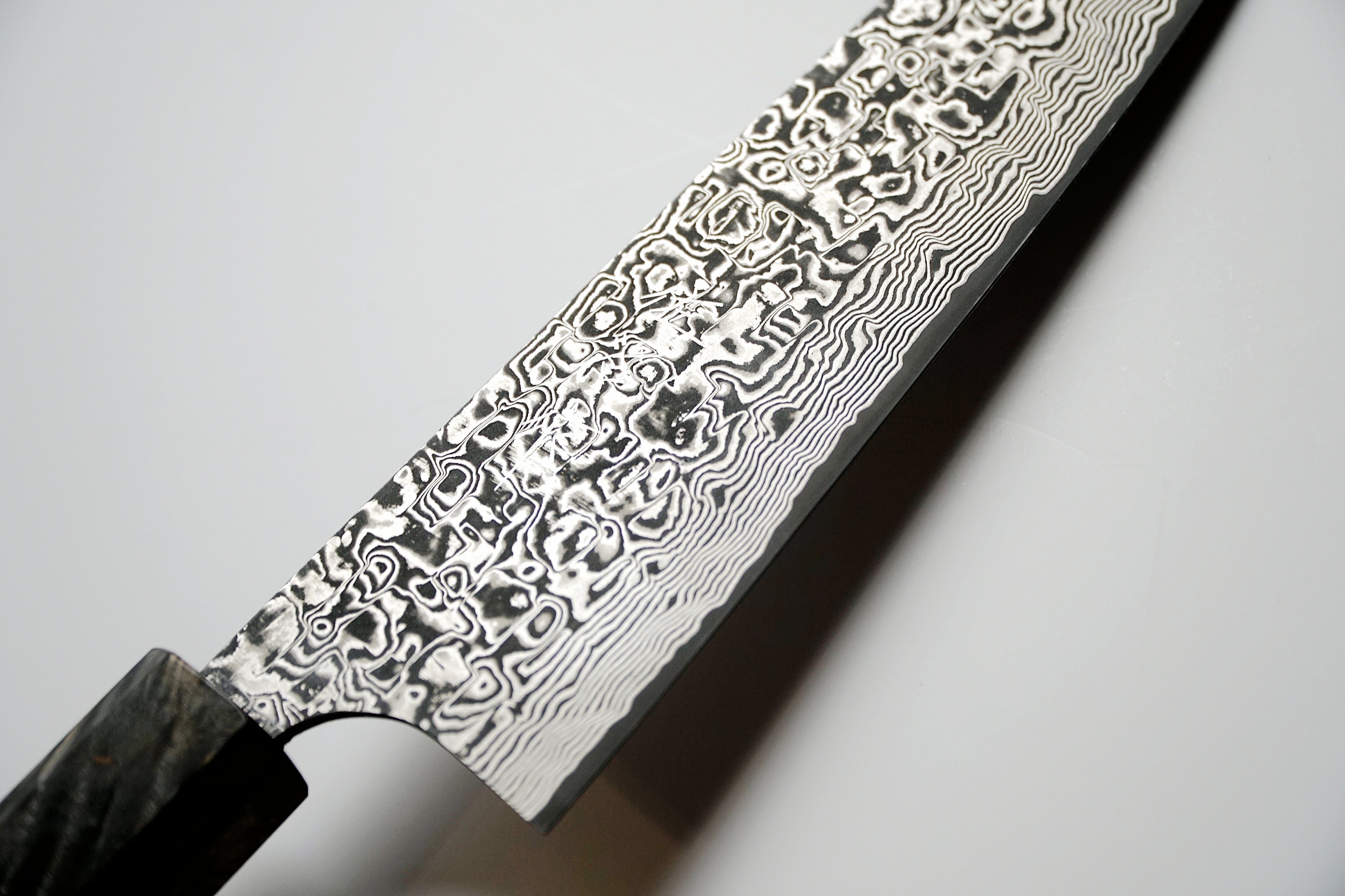 Takeshi Saji - R2 Damascus Black Finished - GYUTO 180/210/270mm