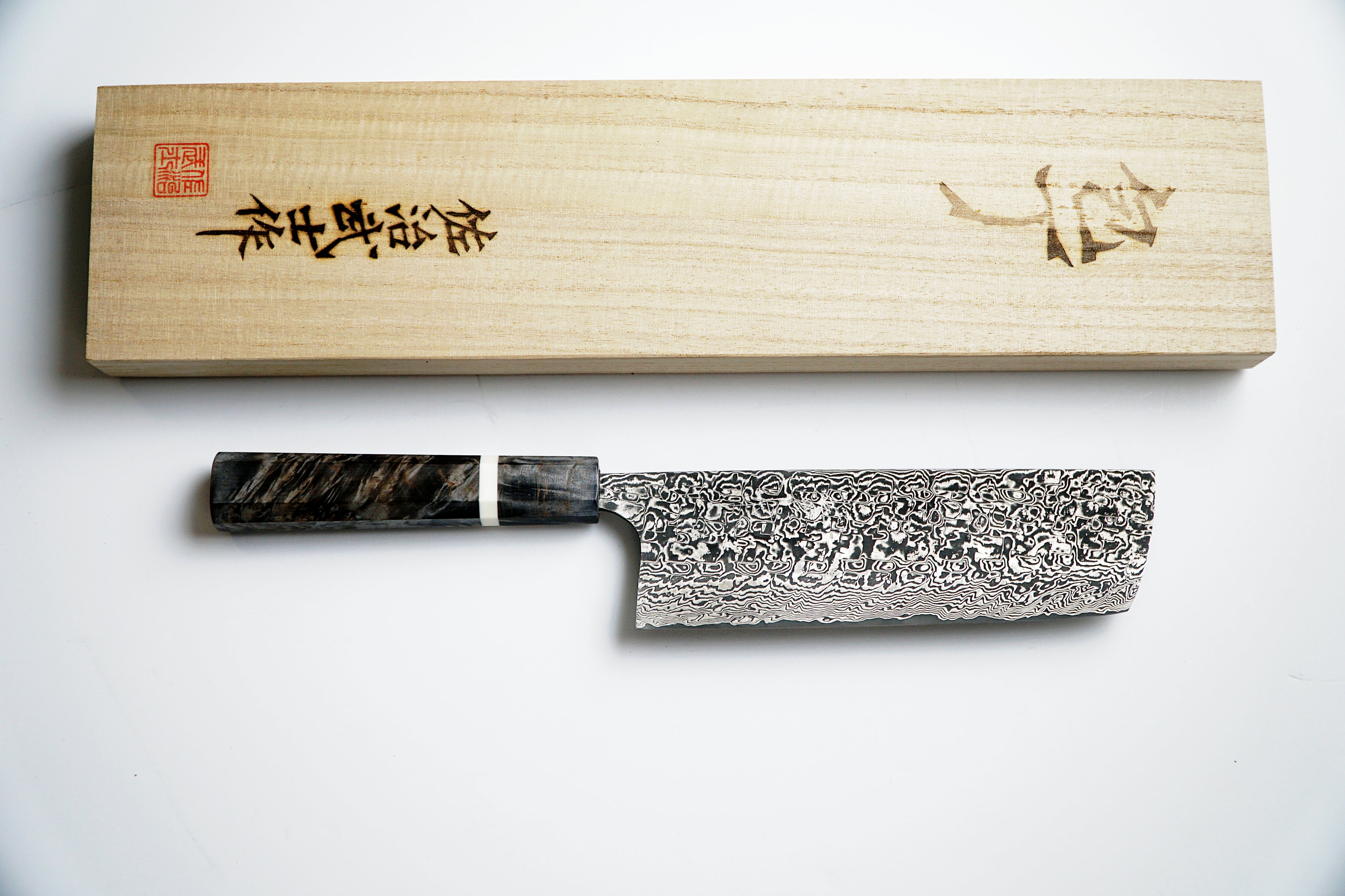 Takeshi Saji - R2 Damascus Black Finished - NAKIRI