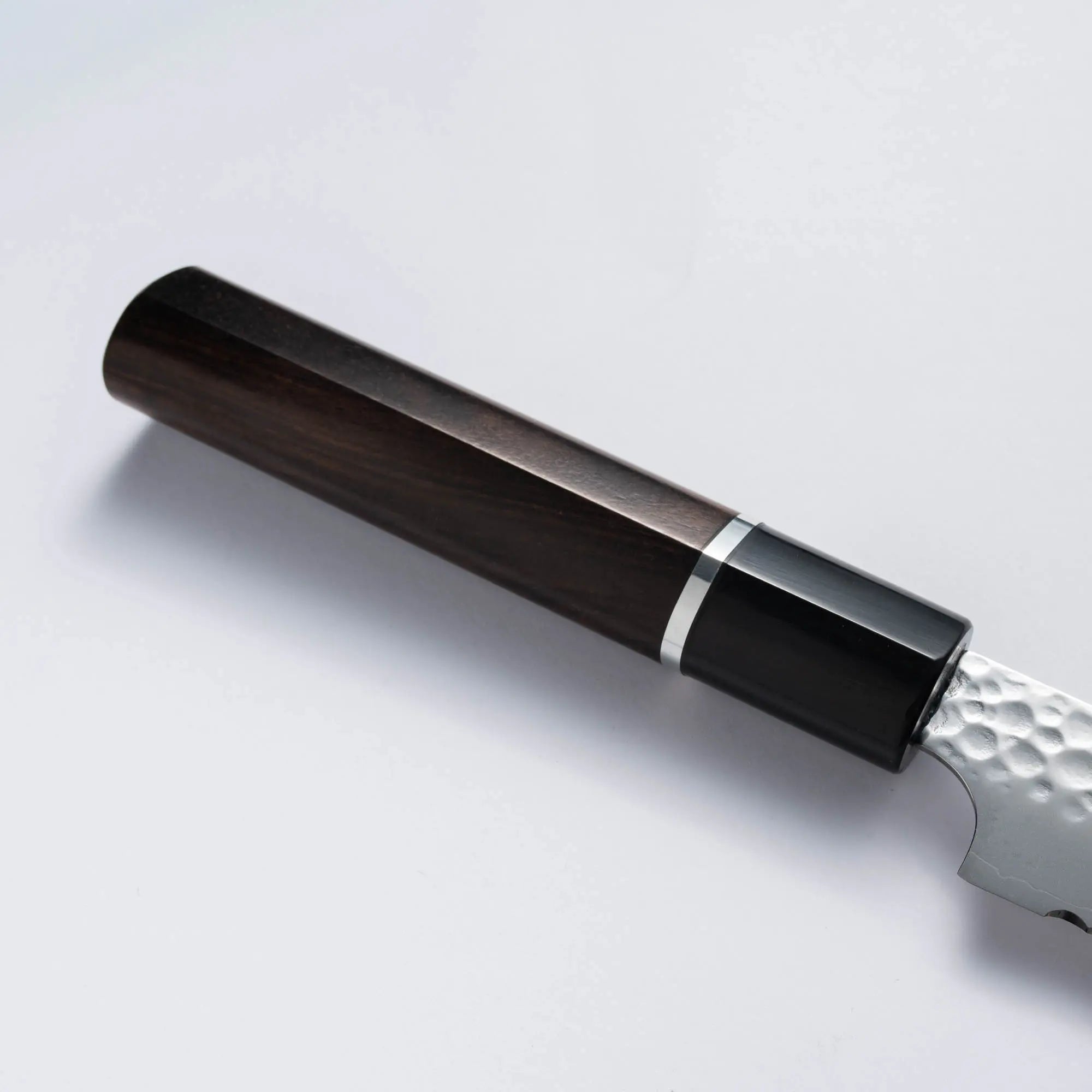 HATSUKOKORO - VG10 - Kenyérvágó kés 210 mm penge hossz.