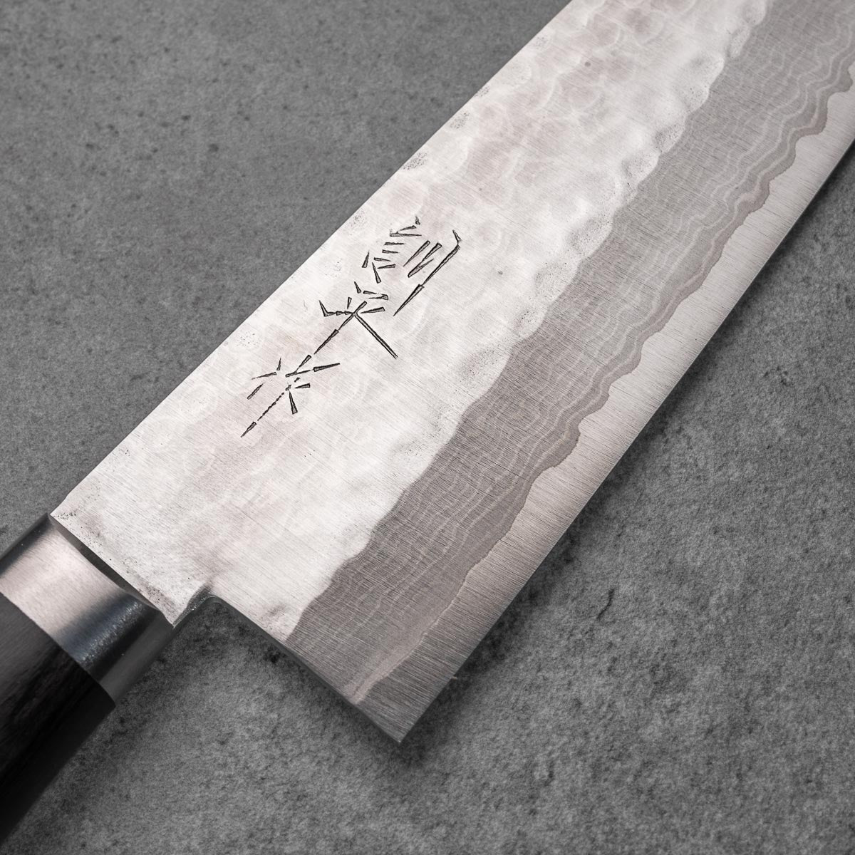 SANTOKU - Damaszk - Kalapált - VG-10 - 165mm