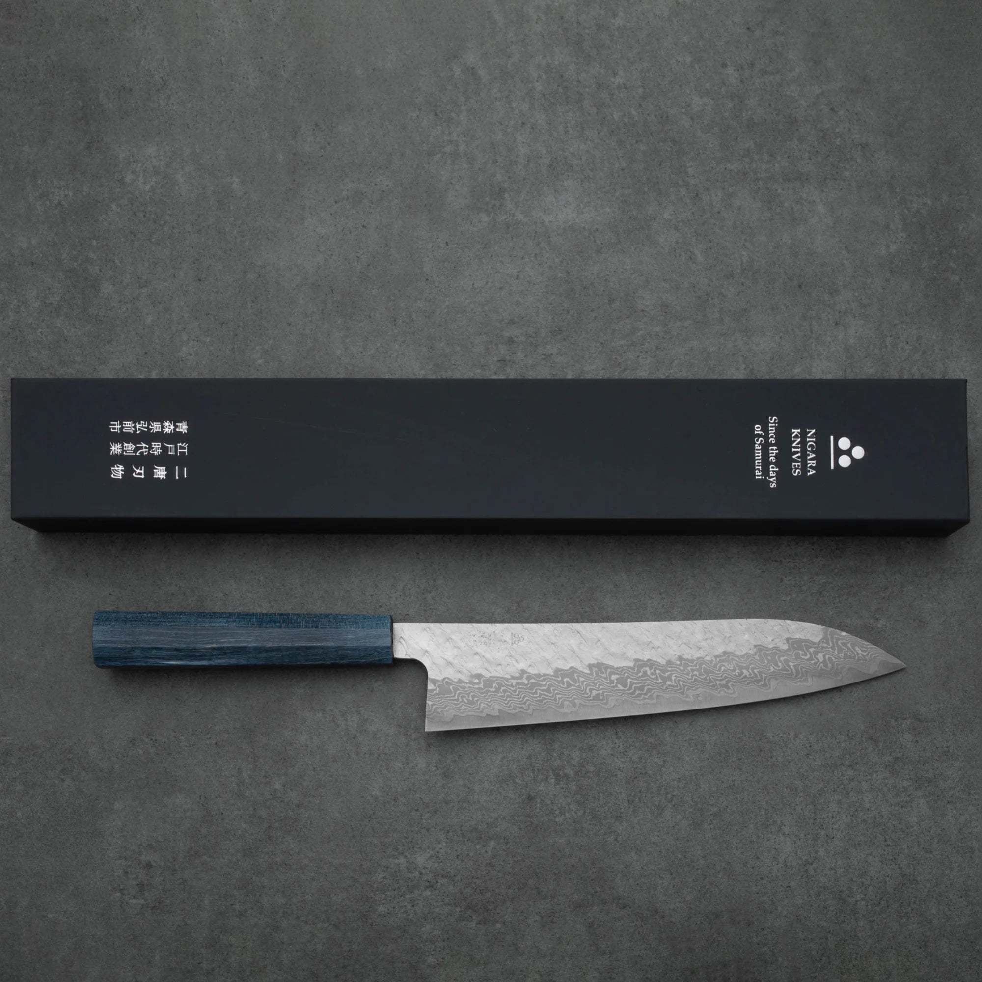 Nigara Gyuto VG-10 Migaki Tsuchime Stabilizált Kék 240mm