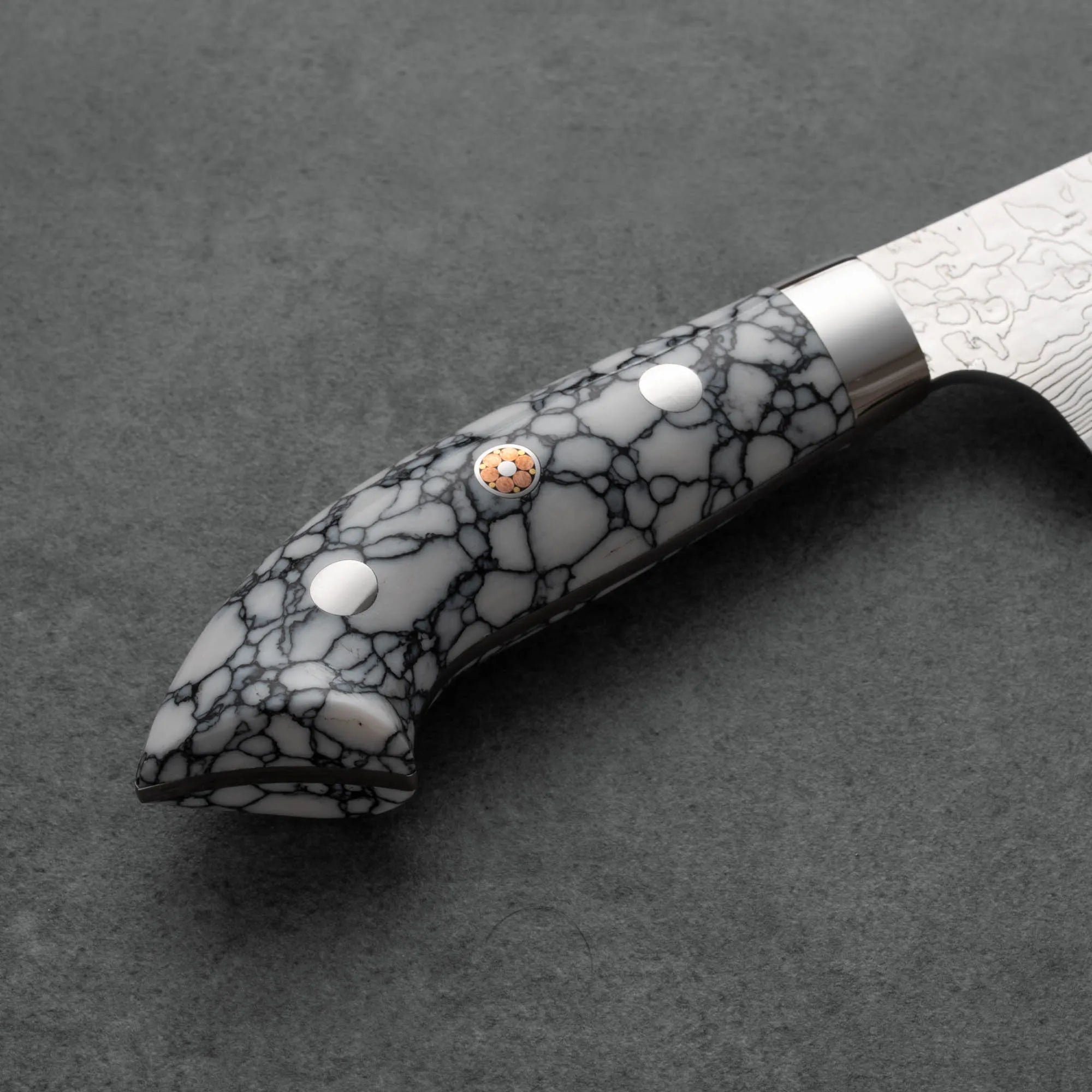 Takeshi Saji R2/SG2 Damascus Diamond finish Petty White Turquois 130 mm