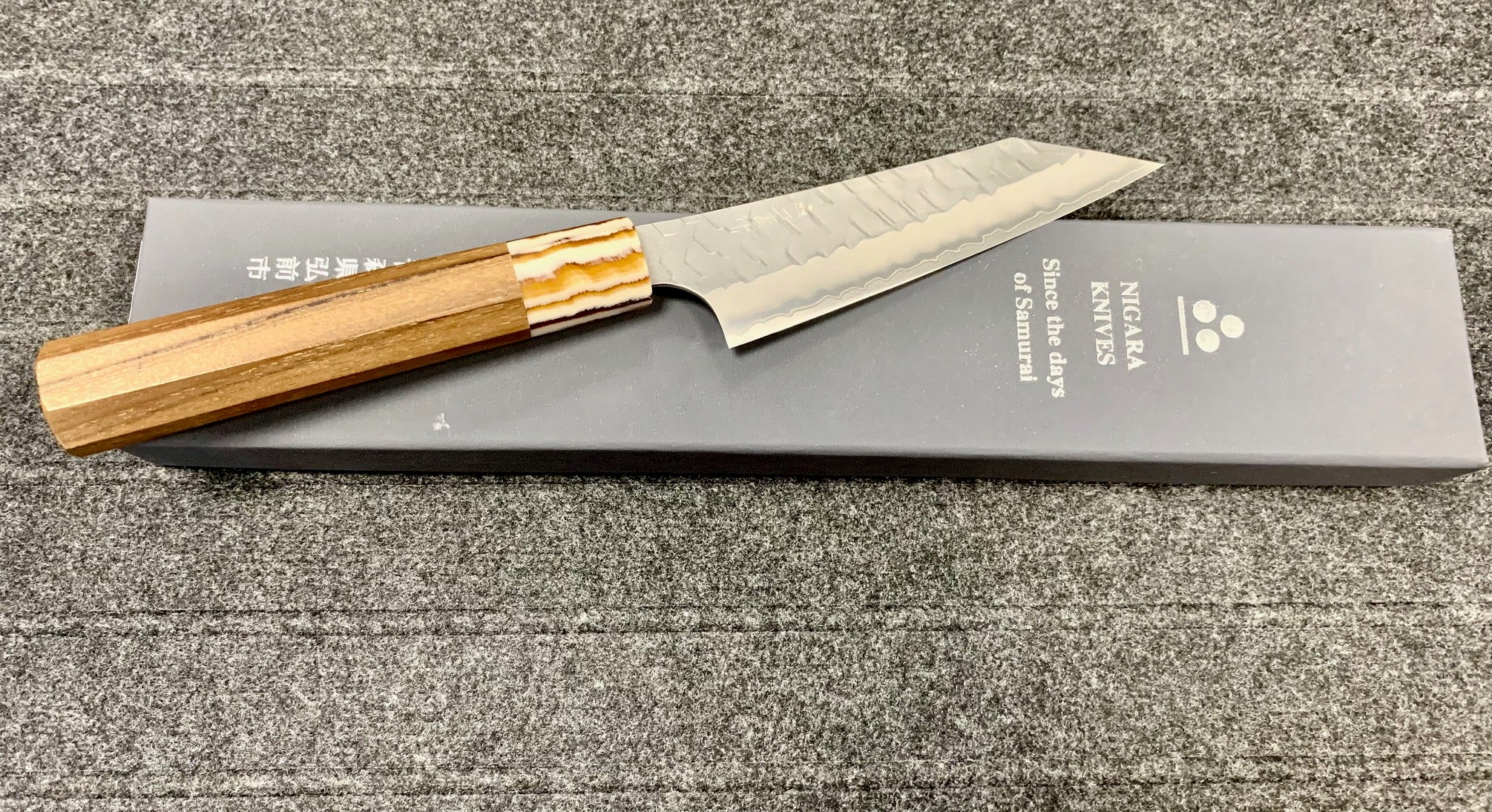 KIRITSUKE PETTY - Kurouchi Tsuchime - SG2 -  95/120 mm