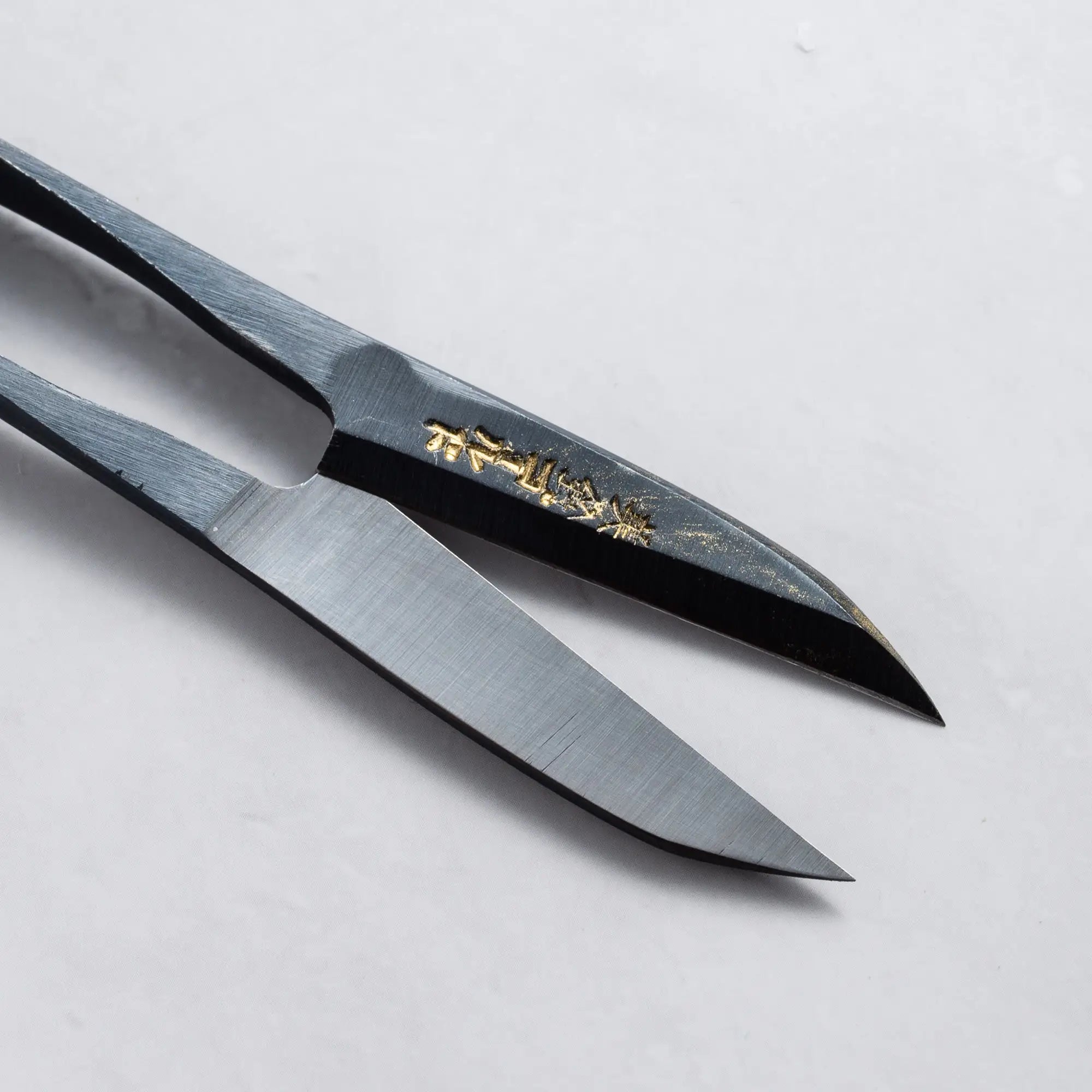 japan-fuszervago-ollo-pengek.webp