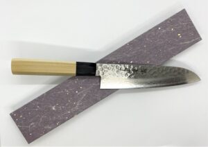 Sakai Takayuki AUS10 45 rétegű Damaszkusz Santoku japán kés 180mm magnólia nyél
